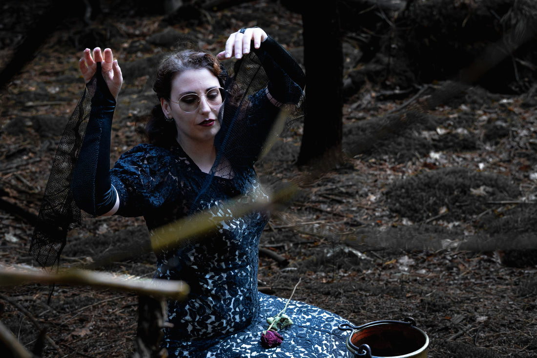 De Herfsttrend van 2025: Vergeet 'Perfect Oranje', Ga voor 'Cinematic Moody'