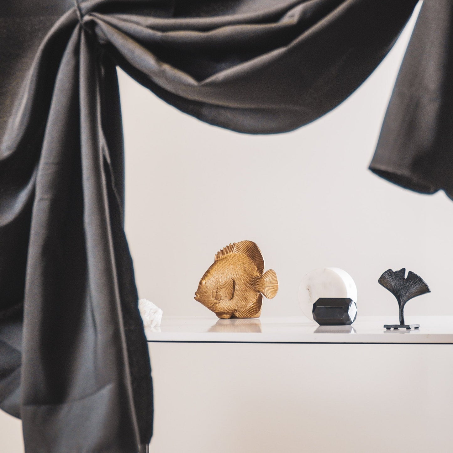 Ornament - Platvis - Polyresin - Goud - 19,5x10,5x16cm