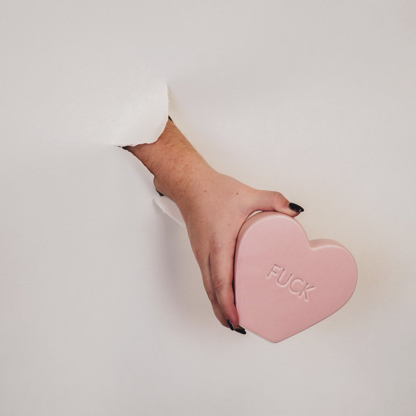 Ornament- Snoephart Beeldje 'FUCK'- Keramiek- Licht Roze- 13x4x11,5cm