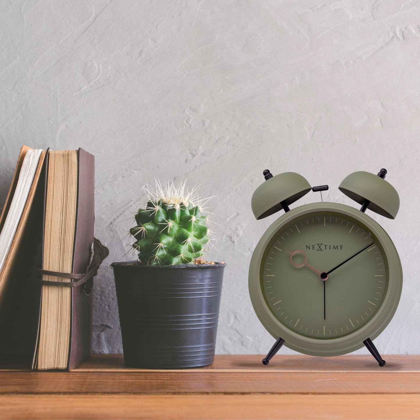 Table Alarm Clock 15x18x7cm - Silent - Light function - Metal "Golden Hour"