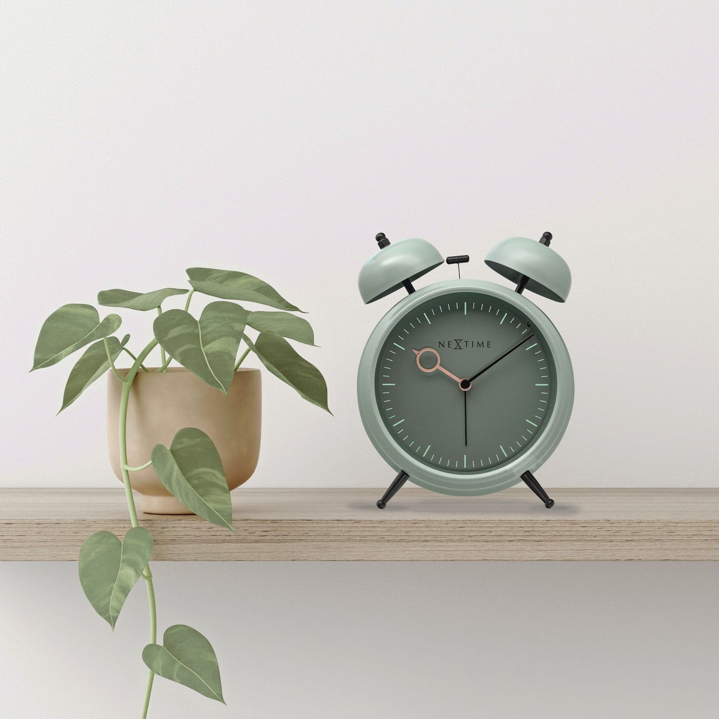 Table Alarm Clock 15x18x7cm - Silent - Light function - Metal "Golden Hour"