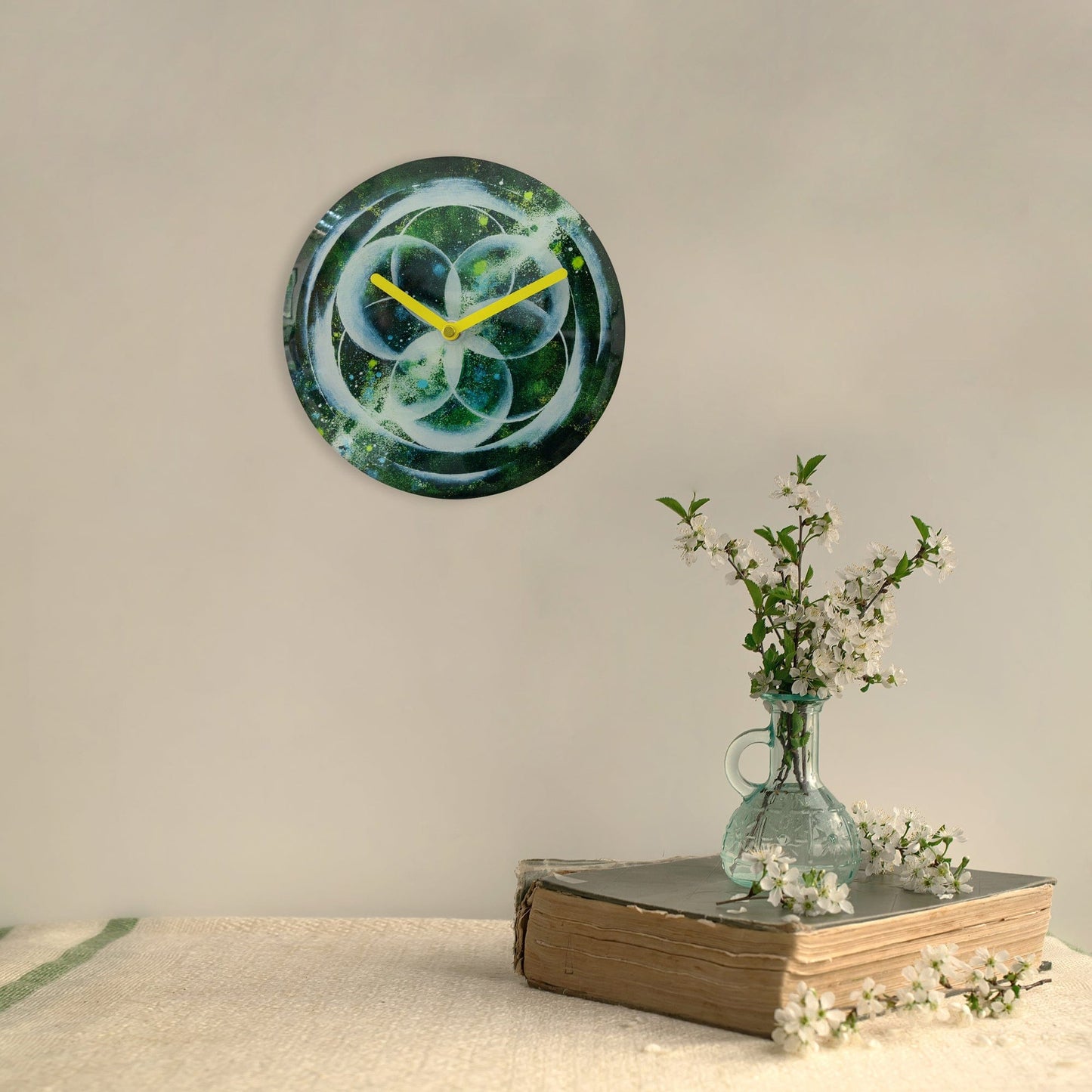 Table/Wall clock 20cm - Silent - Green - Tempered Glass - "Cosmo Table"