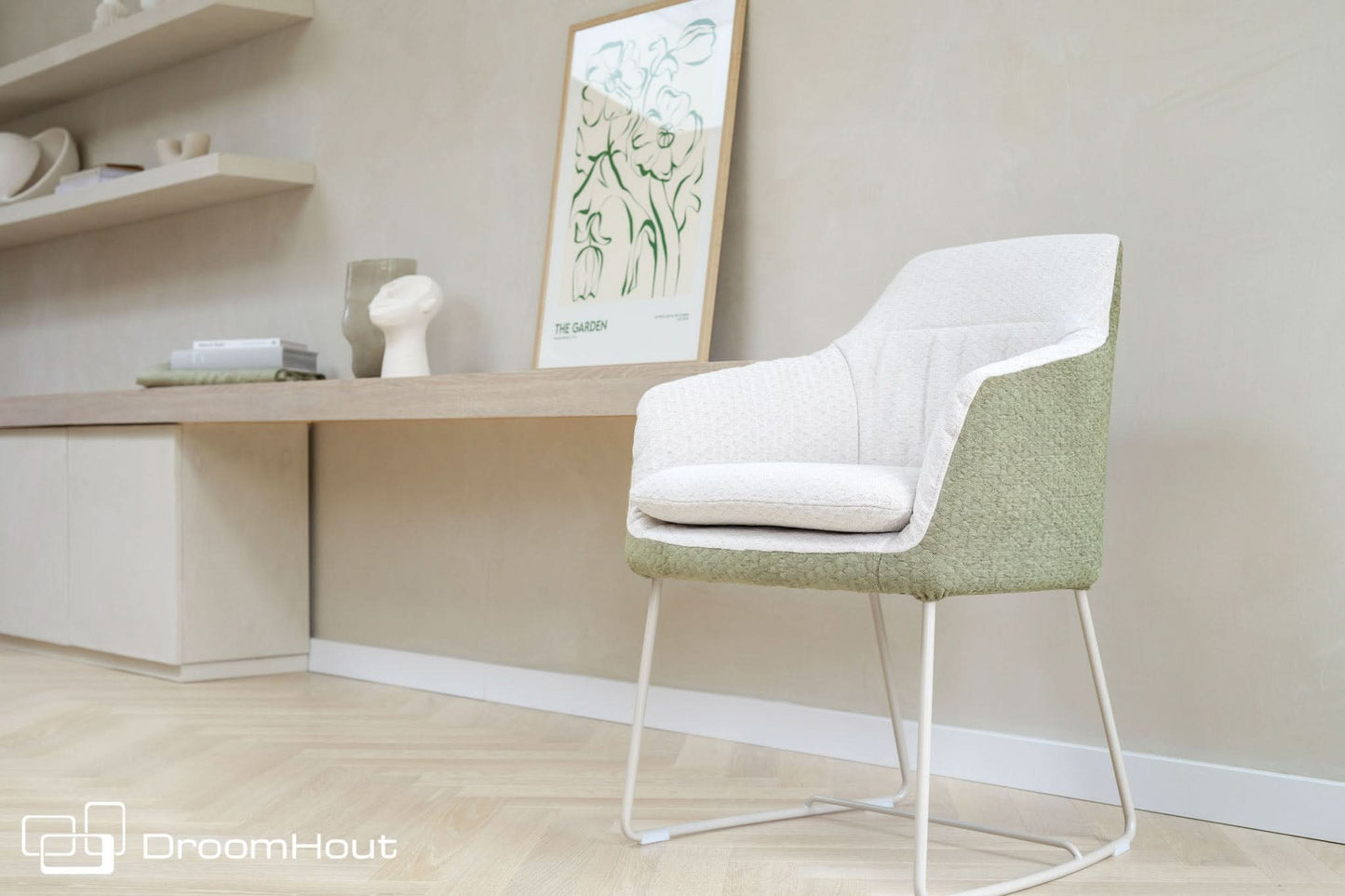 Eetkamerstoel Mobitec Saga met armleuningen