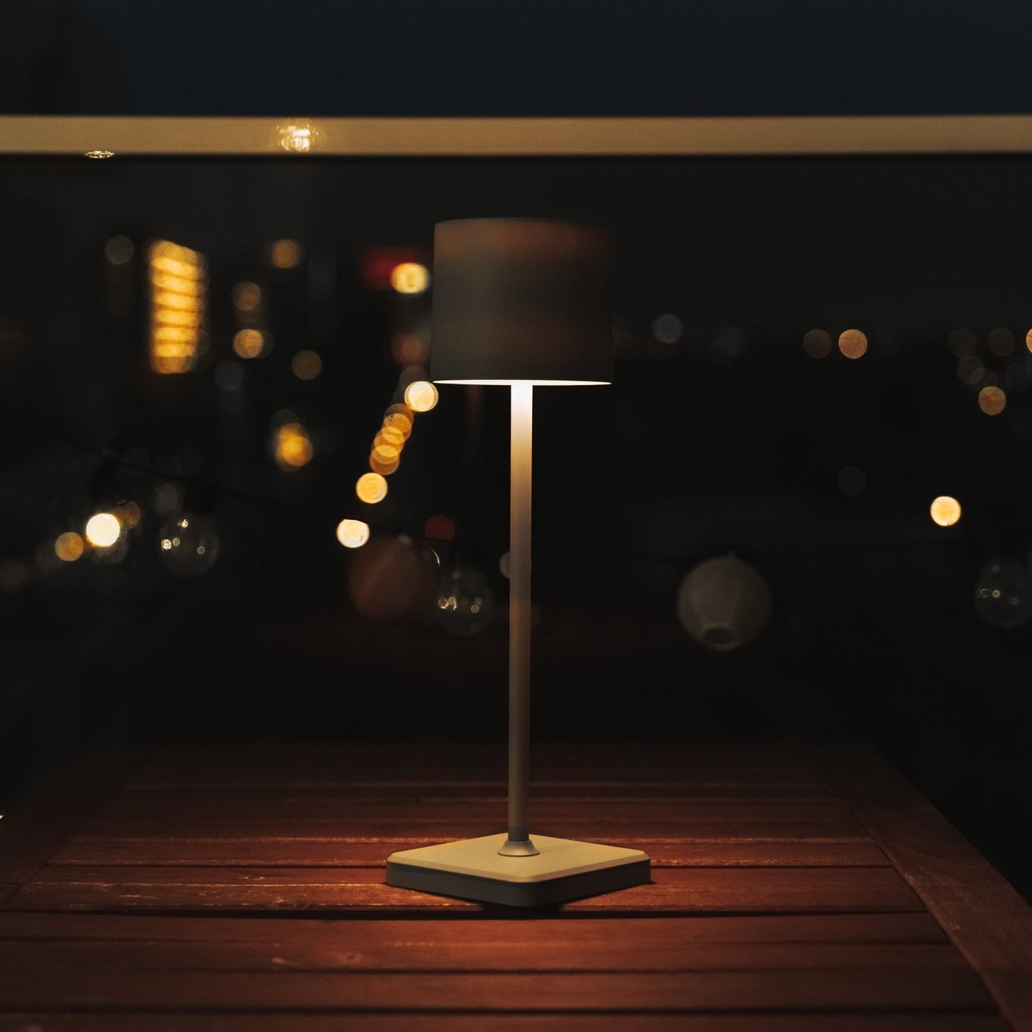LED's Light Oplaadbare LED Tafellamp - Dimbaar via aanraking - Binnen en buiten - Grijs