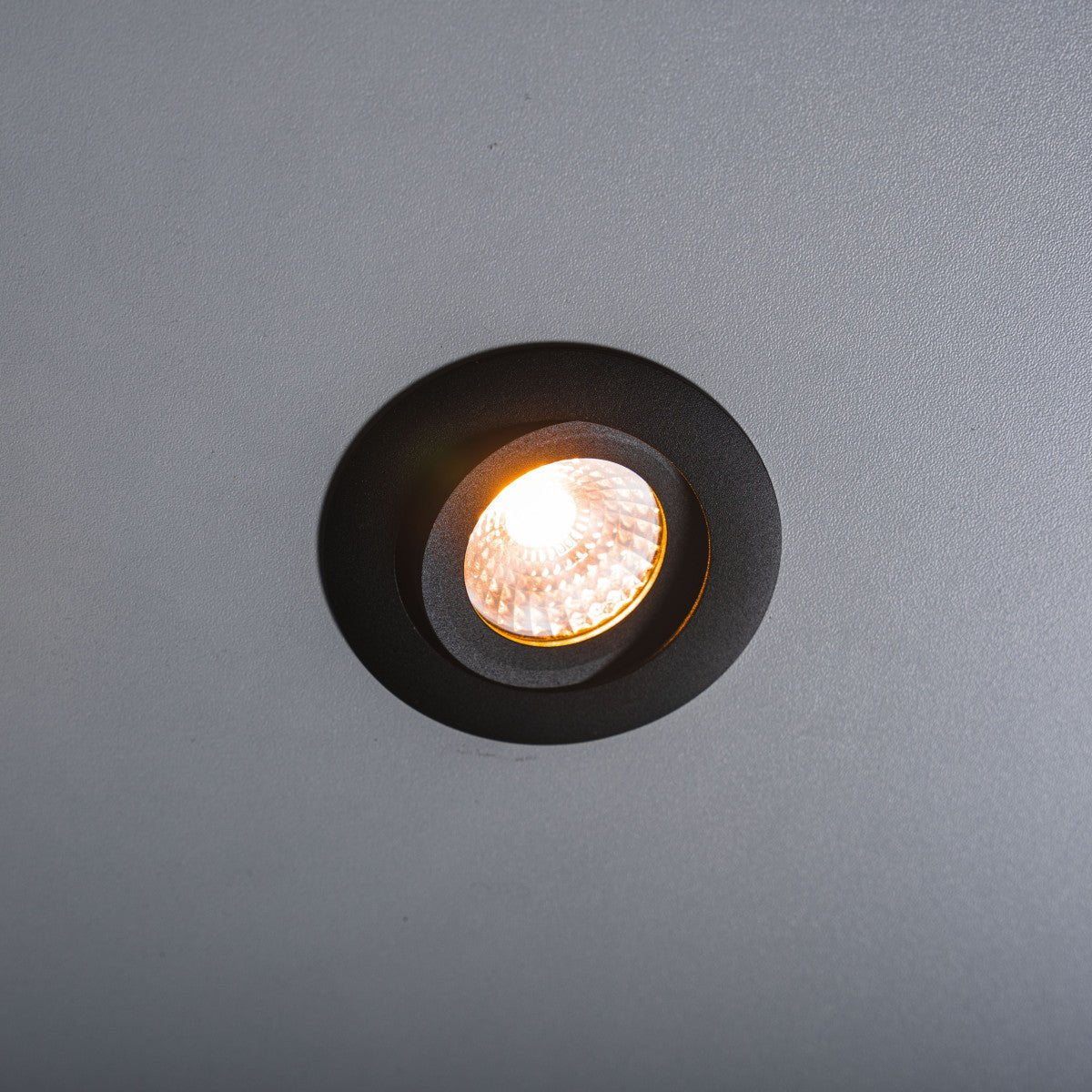LED's Light Pro LED Inbouwspot Zwart - DimToWarm - Ø 68mm - Kantelbaar - Warm wit licht - CRI95- Dimbaar