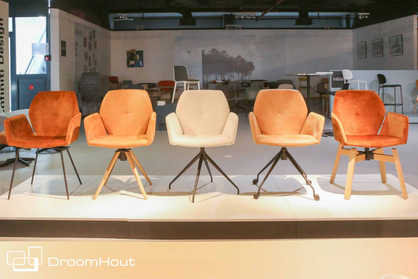 Stoel Mobitec Mood#95 - houten frame spinpoot